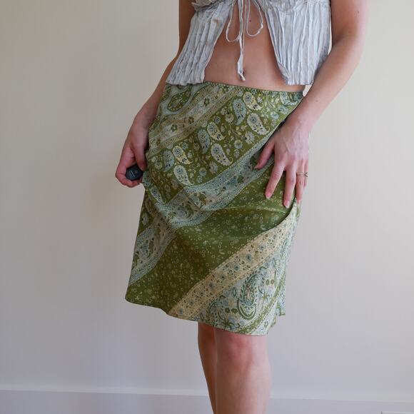 Vintage y2k silk skirt fairy whimsygoth low rise low waist green paisley small - Picture 5 of 9